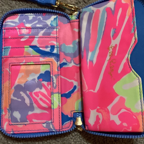 Lilly Pulitzer Pink Blue Floral Zip Wristlet Wallet - Picture 3 of 3
